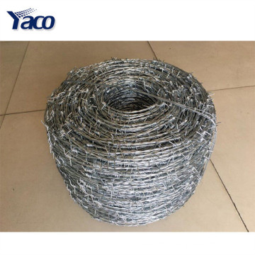 Usine fabrication 200m 400m longueur de fil de fer barbelé par rouleau